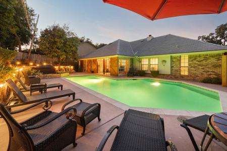 6606 Canalview Drive