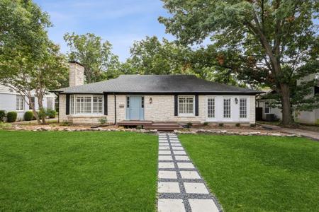 550 Northlake Drive