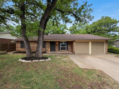1023 N Lucas Drive
