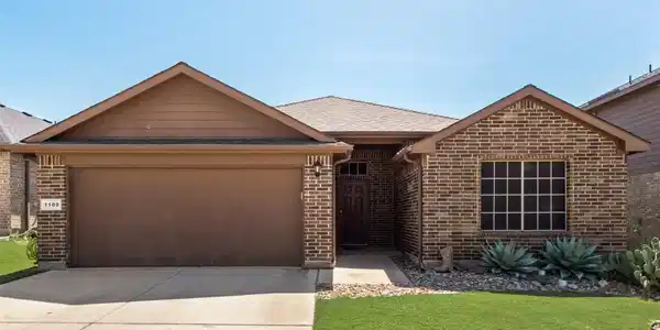 1109 Autumnwood Drive