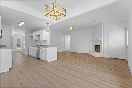 7205 Airline Drive