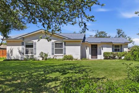 203 Tharp Drive