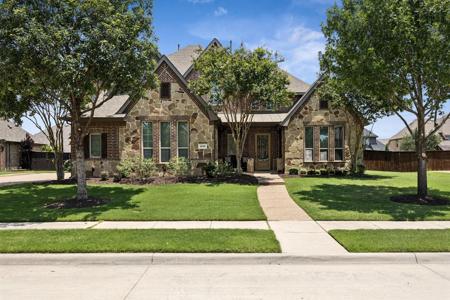 2733 Trophy Club Drive