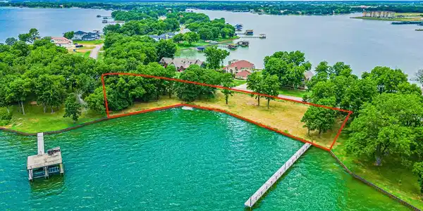 2111 Lake View Landing