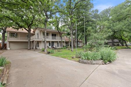 6308 Navaho Trail