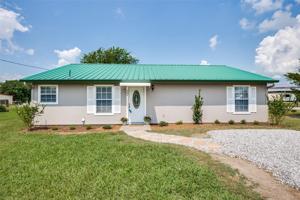 390 Private Road 5505