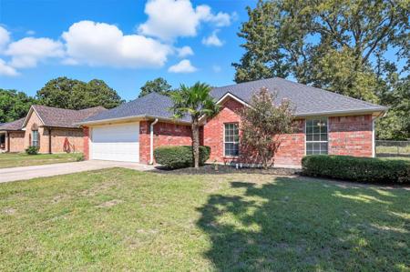 332 Comanche Trail
