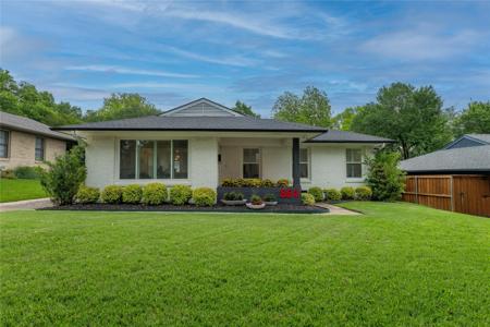864 Peavy Road