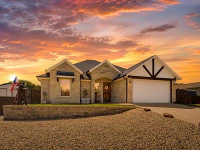 2807 Sky Harbour Drive