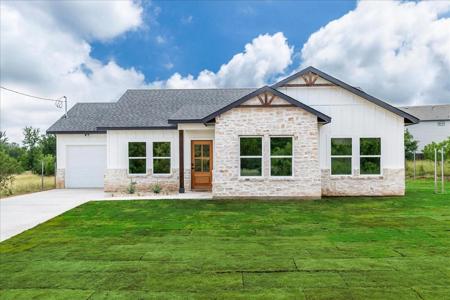 5652 Black Pine Circle