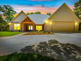 5799 Stewarts Oaks