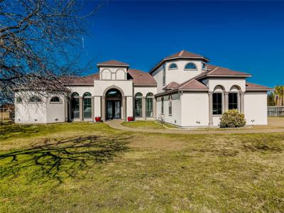 2861 Lakeview Drive