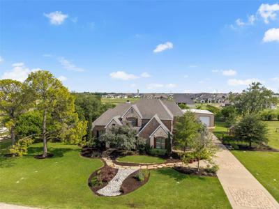 5402 Kara Lane