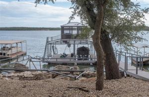 524 Oak Point Drive