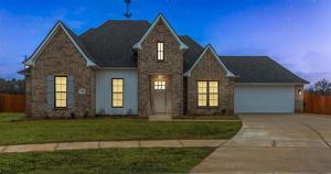 348 Newport Lane