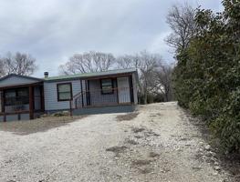 104 Lakeside Lane