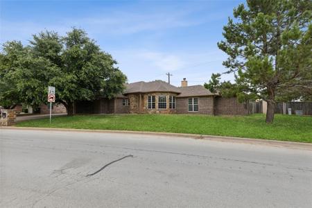 1200 Chaparral Lane