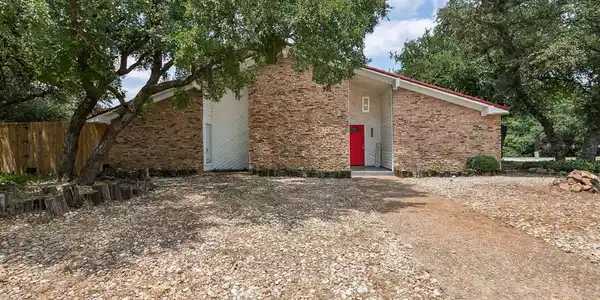 7817 Charter Oak Court
