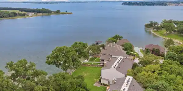 388 Driftwood Court