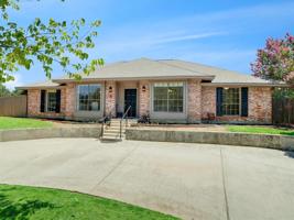5 Royal Oaks Boulevard