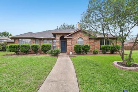 8205 Danbury Court