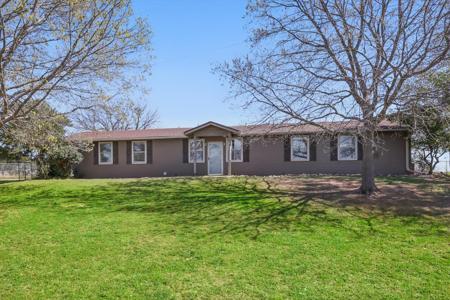 200 County Road 1812
