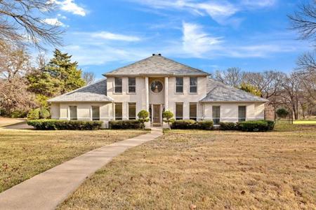324 Rolling Oaks Ridge