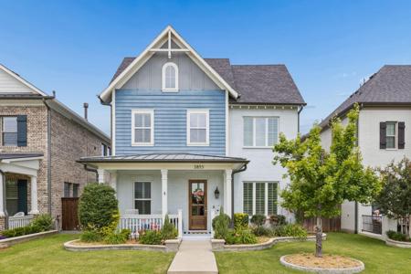 2853 Waverly