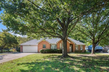819 Sandra Lane