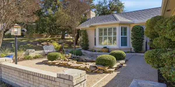 4425 Westchester Drive