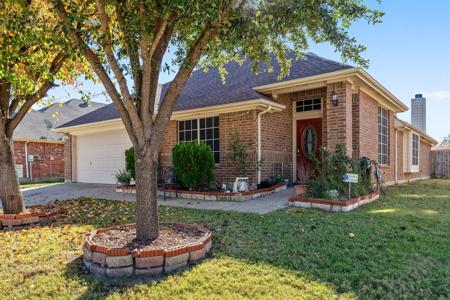 1211 Clearwater Drive