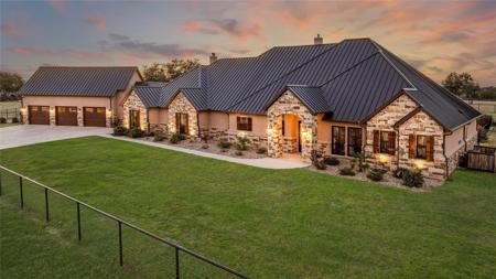 1704 Silverado Drive