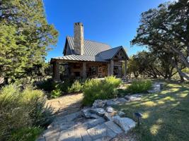 1008 Waterfall Way