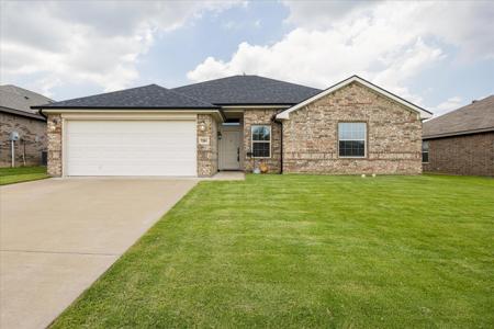 7203 Mistletoe Trail