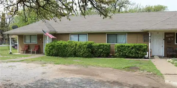 4129 Lakewood Drive