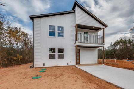 5610 Black Pine Circle