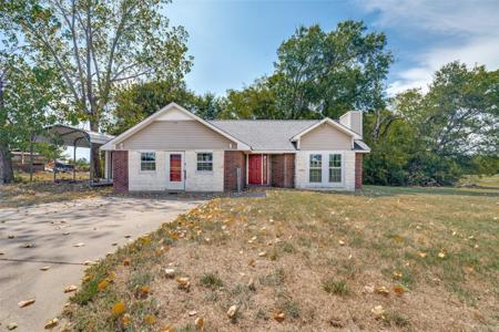320 Egret Circle