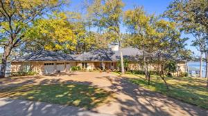 224 N Bay Drive