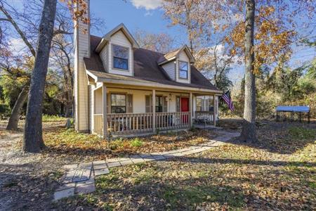 114 Golden Oaks Drive