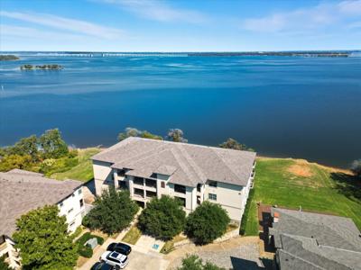 500 Waters Edge