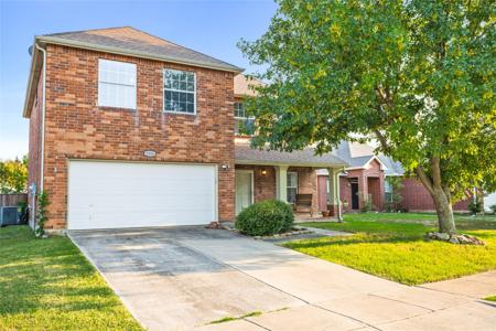 1916 Bradford Pear Drive