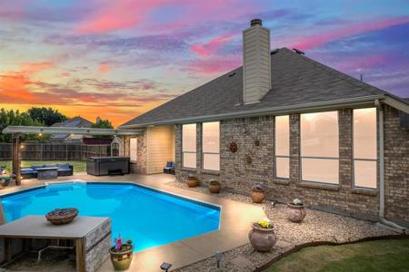 832 Boat Court