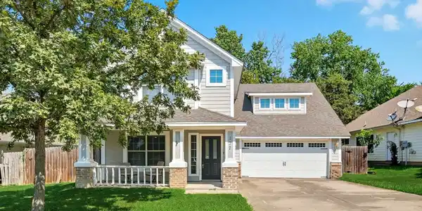 137 Parkwood Court