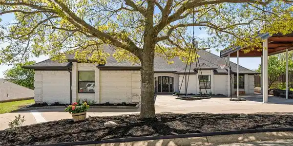 7517 Westwind Court