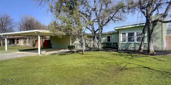 107 Paint Brush Road