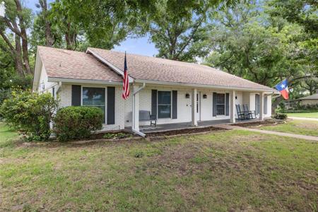 1828 Long Creek Court