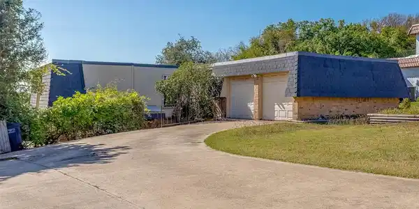 7637 Lake Highlands Drive