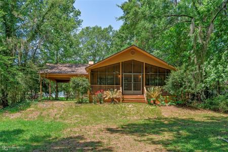 183 Lakefront Road