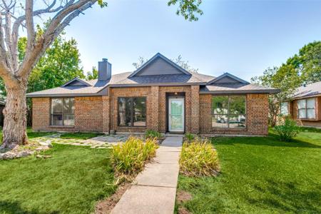 2301 Crestview Lane