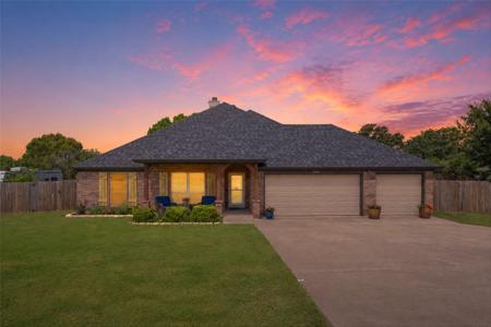 3139 Meandering Way